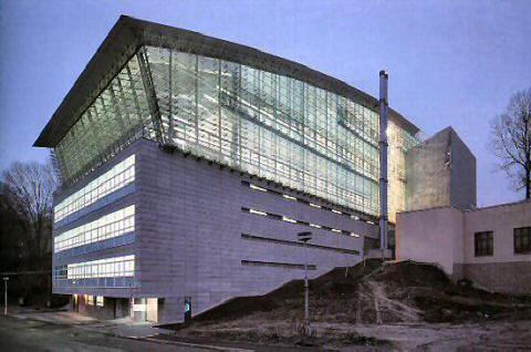 St�tn� v�deck� knihovna Liberec - pohled ze zadu